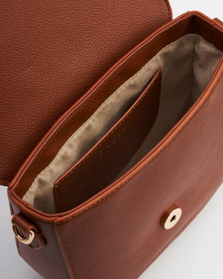 Beth Saddle Crossbody in Tan