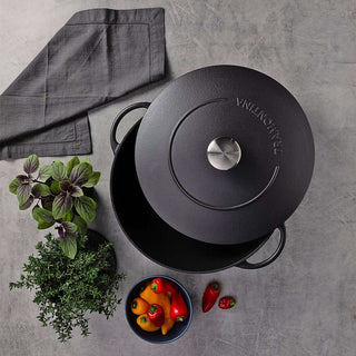 Trento Pre-Seasoned Cast Iron Casserole 28cm