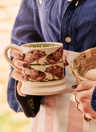 Oxfordshire Sandy & Black Pig 1/2 Pint Mug