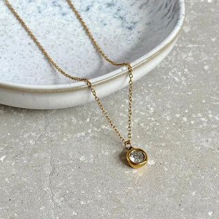 Tarnish Resistant Classic Moulded Zirconia Necklace