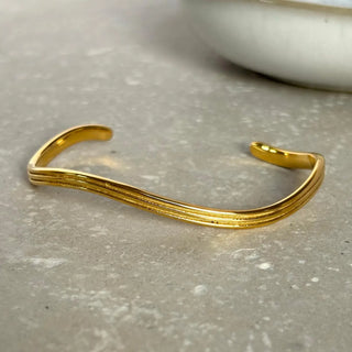 Tarnish Resistant Lined Ripple Open Bangle