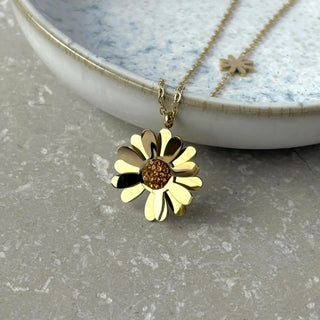 Tarnish Resistant Daisy Necklace
