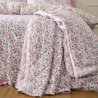 Pearly Queen Ditsy Bedspread