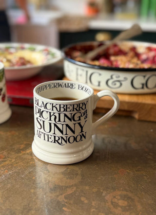 Black Toast Blackberry 1/2 Pint Mug