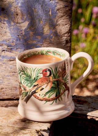 Goldfinch In Spruce? 1/2 Pint Mug
