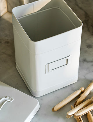 Classic Storage Tin Lily White
