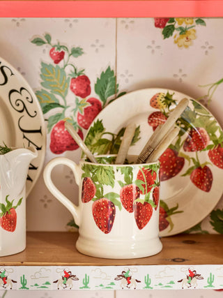 Strawberries 1/2 Pint Mug