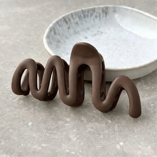 Brown Matte Wavy Claw Clamp